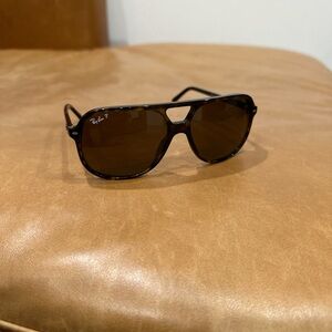 Ray-Ban “BILL” Polarized Aviator Sunglasses